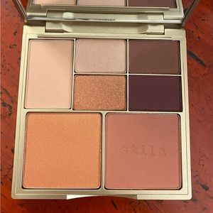 Stila palette in medium/tan